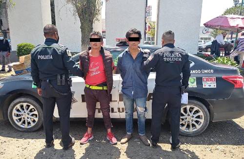 Presuntamente secuestraron y asaltaron a taxi de plataforma en Toluca
